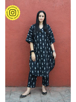 HOUSE OF MOXA - Black Ikat Choga & Pants (Set of 2)