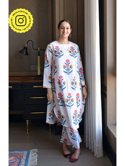 HOUSE OF MOXA - White Mughal Hand-Block Printed Kurta with Pant (Set of 2)