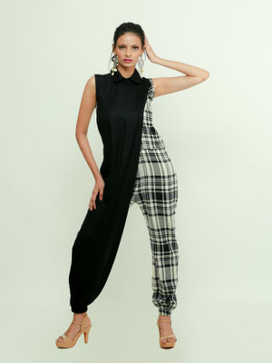 Echke Jumpsuit With Overlap Feature