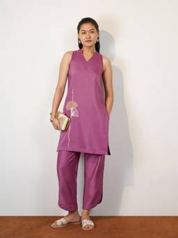Pink Fort - Pink Poly Silk Floral Kurta and Pant
