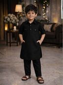 Black color option, Currently selected