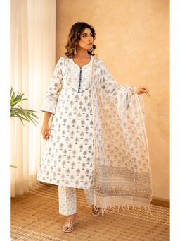 CHHAAP TILAK - Women Blue Cotton Abstract Kurta with Trouser and Dupatta