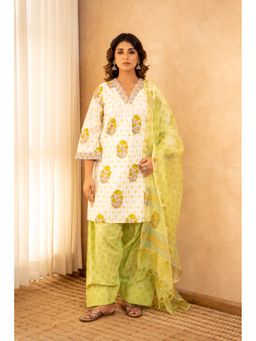 CHHAAP TILAK - Women Green Cotton Floral Kurta with Salwar and Dupatta