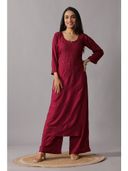 Maroon color option, Currently selected