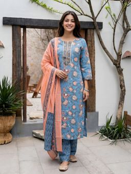 KAFTANIZE - Women Multi-Color Cotton Blend Floral Kurta with Trouser and Dupatta