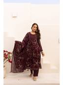 Maroon color option, Currently selected