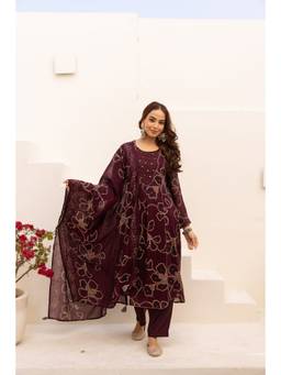 Nehamta - Women Maroon Chanderi Floral Kurta with Pant and Dupatta