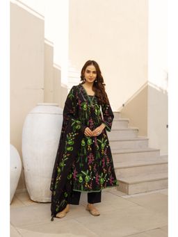 Nehamta - Women Black Cotton Printed Kurta with Pant and Dupatta