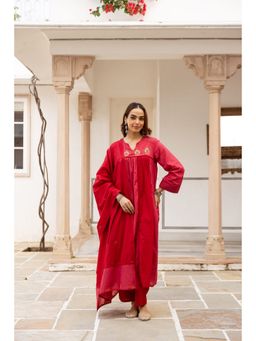 Nehamta - Women Red Cotton Embroidered Kurta with Pant and Dupatta