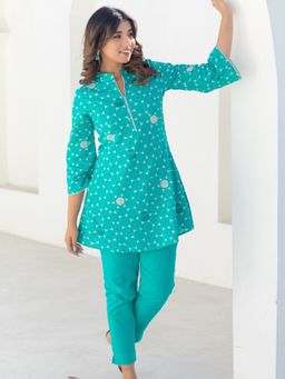 Sooti Syahi - Women Teal Cotton Geometric Co-Ord Set