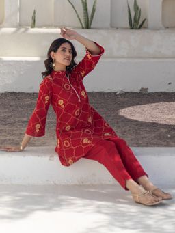Sooti Syahi - Women Red Cotton Geometric Co-Ord Set