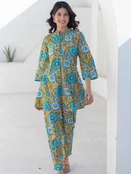 Sooti Syahi - Women Green Cotton Floral Co-Ord Set