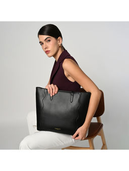 Accessorize London - Women Black Wavy Stitch Tote Bag