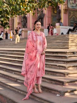 Yufta - Pink Printed Festive Kurta Pant with Dupatta
