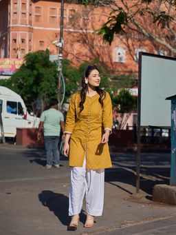 Yufta - Mustard Printed Festive Kurta Pant