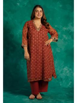 The Indian Ethnic Co. - Zeenat Red Bagru Kota Doria Cotton Straight Kurta