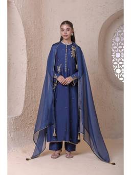 Label Niti Bothra - Rangrez Blue Phool Kurta with Pants and Dupatta