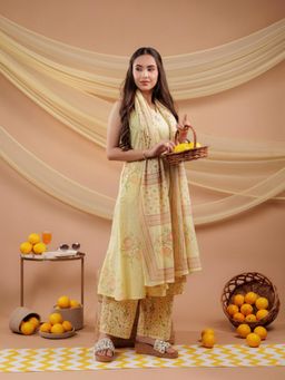 Yufta - Cotton Yellow Sleeveless Kurta and Pants with Dupatta (Set of 3)