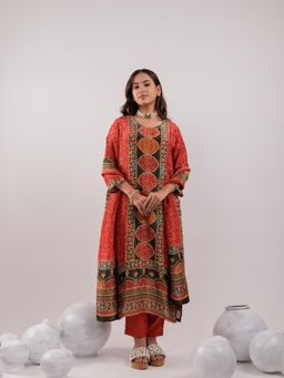 Yufta - Red Pure Shimmer Tissue Kurta and Trousers with Dupatta (Set of 3)