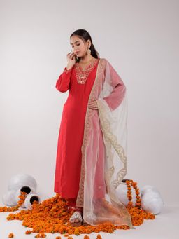 Yufta - Red Silk Embroidered Kurta and Pants with Dupatta (Set of 3)