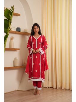 PEHNO'SA - Zuri Red Bandhani Silk Kurta and Pants with Dupatta (Set of 3)