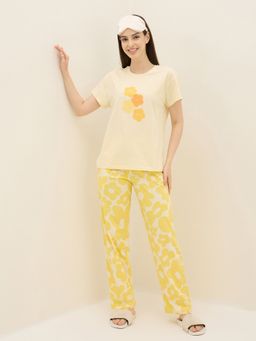 Sweet Dreams - Womens Floral Printed Nightsuit