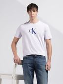 Off White color option, Currently selected