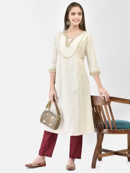 SPAN - White Embroidered Round Neck Three Fourth Sleeves A-Line Kurta