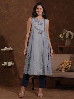 Kami Kubi - Blue Block Print Pocketed Sleeveless Woven Cotton Fabric Kurta