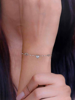 Kai Jewel - Sterling Silver Alluring Heart Charm Causal Bracelet