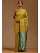 Green color option, Sold out, Currently selected