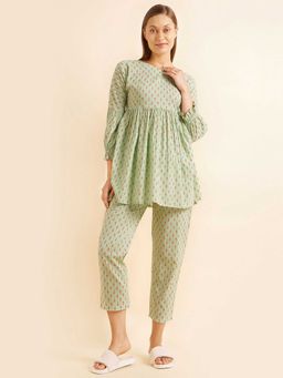 Sweet Dreams - Women Printed Three Fourth Sleeves Pyjama (Set of 2)