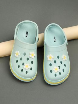 max - Girls Green Casual Clogs
