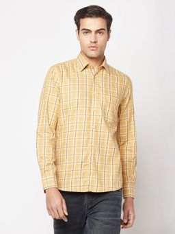 CRIMSOUNE CLUB - Men Beige Checked Shirt