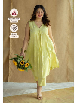 The Indian Ethnic Co. - Lime Green Hand Block Printed Slub Cotton Kurta