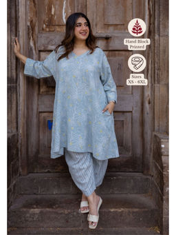 The Indian Ethnic Co. - Sky Blue Hand Block Printed Slub Cotton Embroidered Kurta