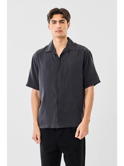 Snitch - Men Black Solid Half Sleeves Boxy Casual Shirt