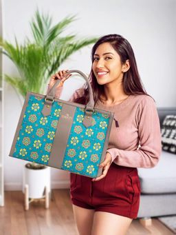 The Clownfish - Women Allure Series Tote Bag with Detachable Strap - Beige