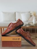 Tan color option, Currently selected