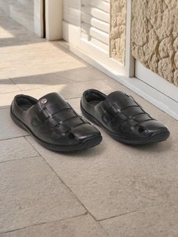 BUCKAROO - Lenen Full Grain Natural Leather Black Casual Closed Sandals for Men