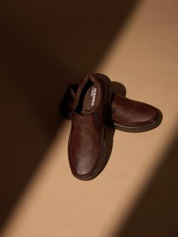 BUCKAROO - Men Brown Ruvik Vegan Leather Loafers