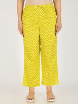 ARAMYA - Women Green Soft Cotton Chevron Pant
