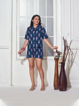 KAFTANIZE - Carina Navy Blue Floral Print Shorts