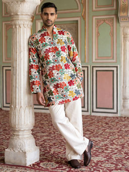Jompers - White Silk Blend Floral Full Sleeves Kurta With Pyjama