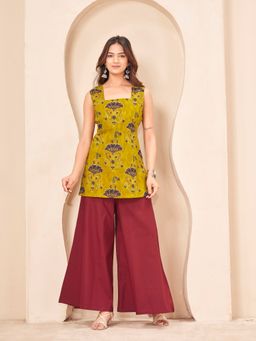 Tikhi Imli - Sleeveless Mustard Color Jaipuri Printed Kurti With Palazzo & Dupatta