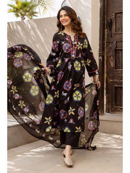 Autumnlane - Karen Jet Printed Cotton Kurta With Pant & Dupatta
