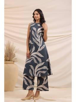 Autumnlane - Chhavi Rhino Printed Kurta With Pant