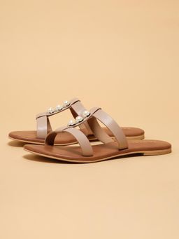 ERIDANI - Kammy Beige Slip-On Flats