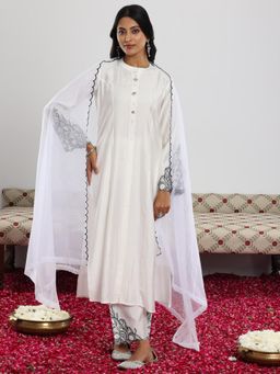 Libas - Women White Embroidered Kurta with Pant and Dupatta (Set of 3)