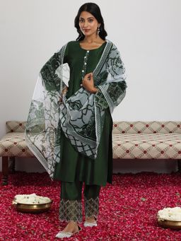 Libas - Green Silk Blend Solid Kurta Sets for Women